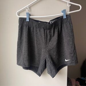 💜3 for $15💜 Nike Women's Gray Athletic Shorts Small
